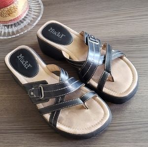 discontinued mudd sandals